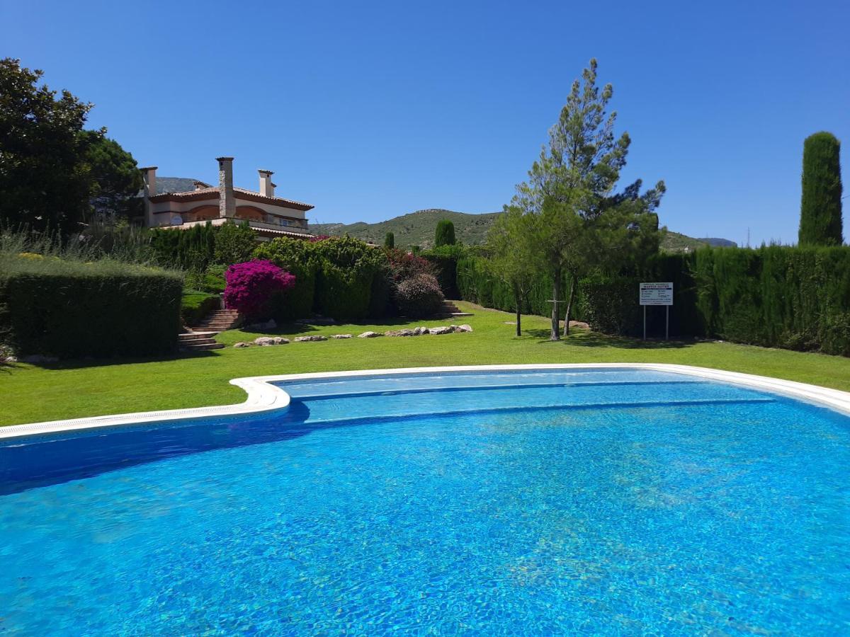 Apartamento Vistas Golf Bonmont Bonmont Terres Noves Dış mekan fotoğraf