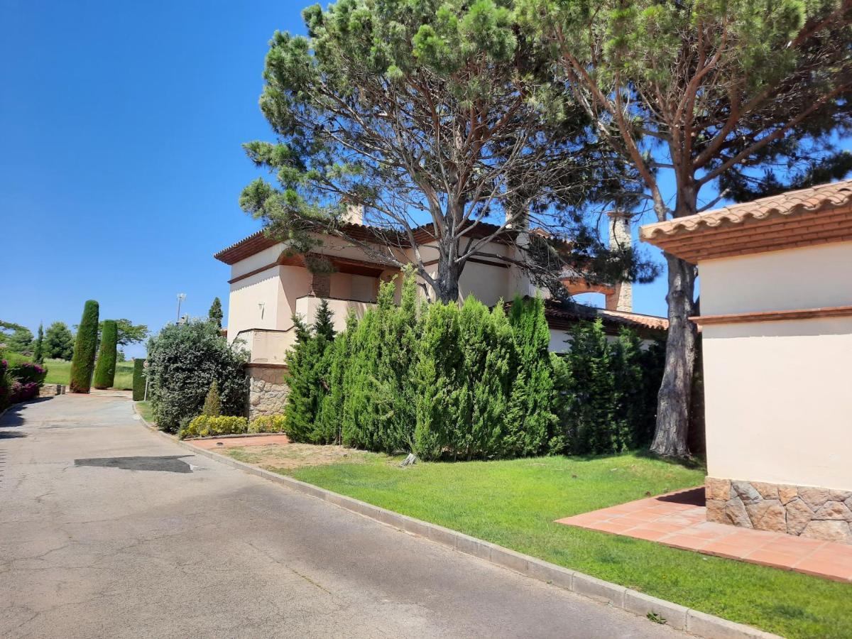 Apartamento Vistas Golf Bonmont Bonmont Terres Noves Dış mekan fotoğraf